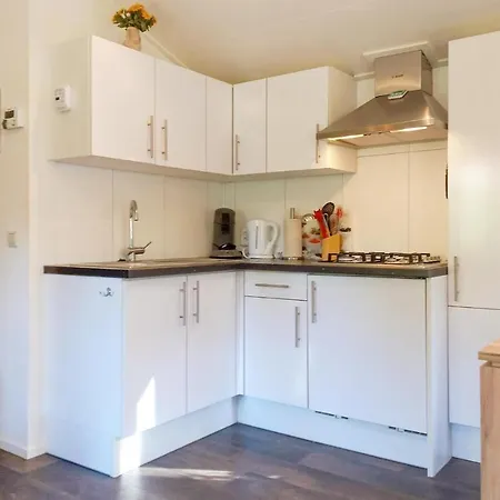 2 Bedroom Stunning Home In Vorden * Vorden